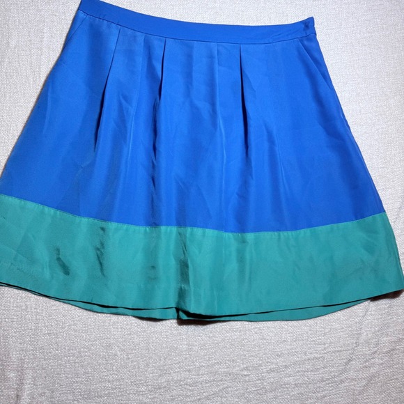 J.Crew Dresses & Skirts - J.Crew Blue Teal Colorblock Pleated Mini Skirt with Pockets Style 25601 Size 8